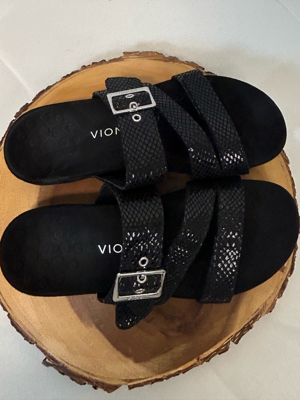 Vionic Black Skylar Adjustable Slide Orthotic Sandal Triple Strap Women’s 9